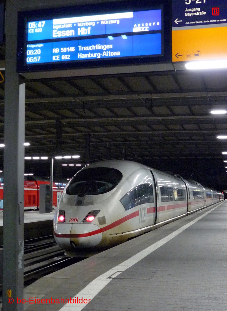 P3200059-db.JPG
