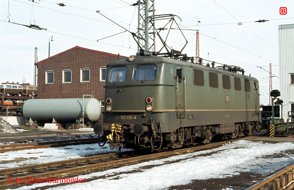 01377_141_16A_14-db.jpg
