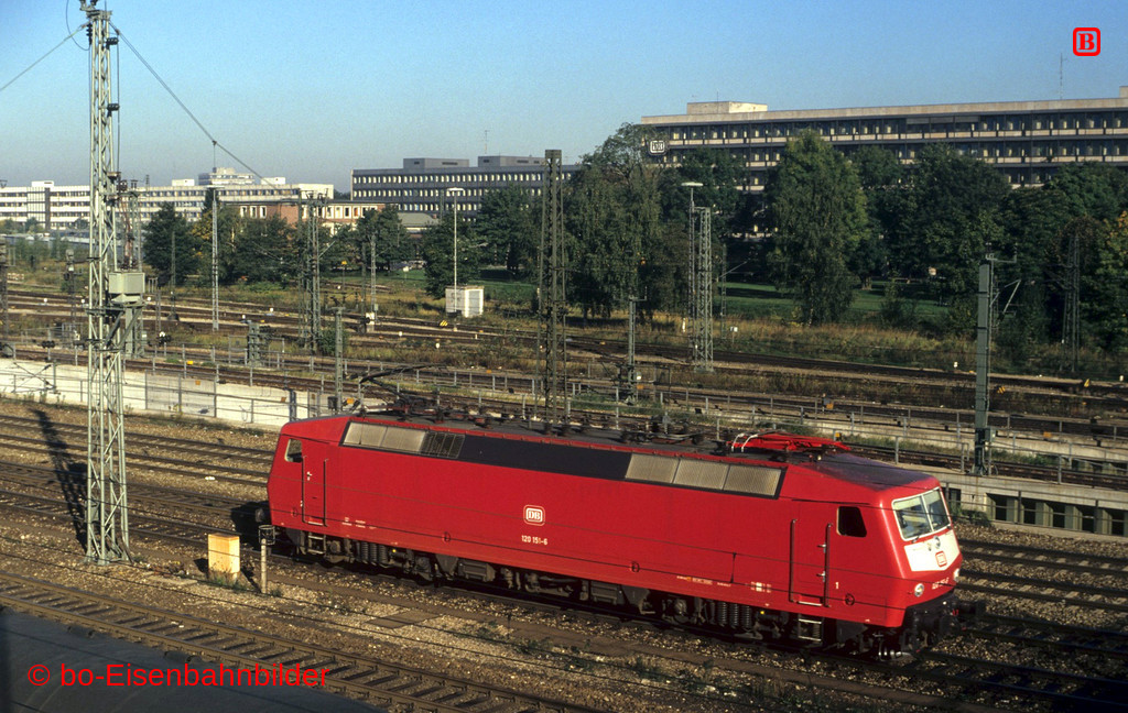 13186_120_05A_45-db.jpg